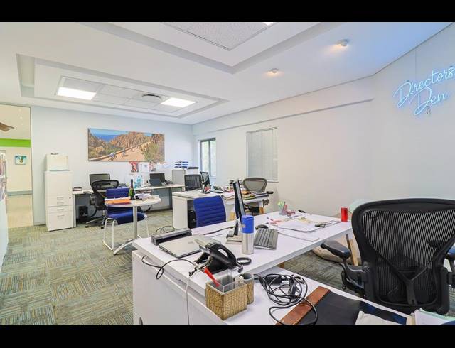 229M² BUSINESS CENTRE FOR SALE IN MEYERSDAL